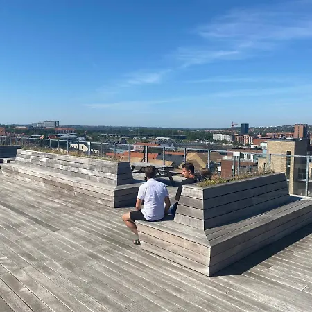Modern Central Apt With Rooftop, Privat Balcony, & Free Parking,Next To Aarhus Attractions-3