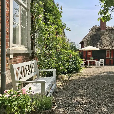 Villa Skovly - havudsigt ved Lundeborg-3