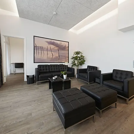Living Suites-3
