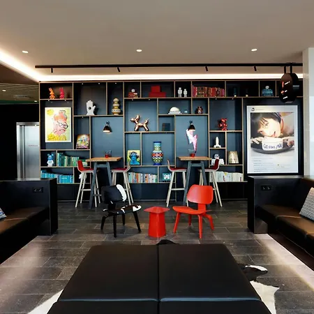 citizenM Copenhagen Radhuspladsen-2