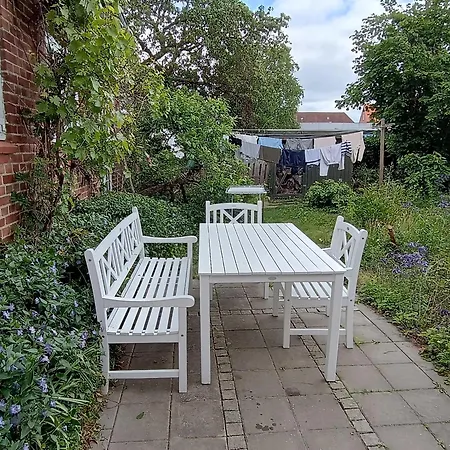 Aakirkeby Bed&Breakfast-3