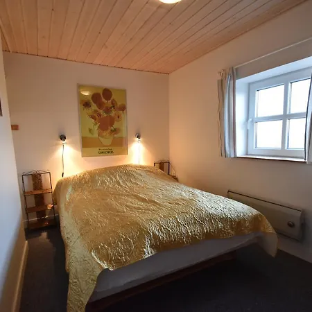 Sunset Bed & No Breakfast-2