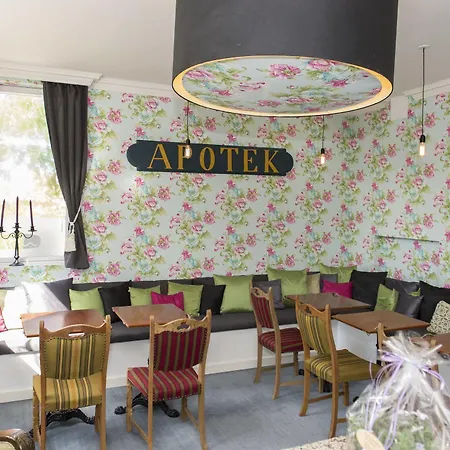 Det Gamle Apotek Bed & Breakfast-3