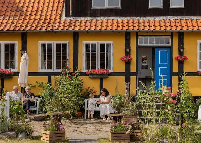 Slægtsgaarden