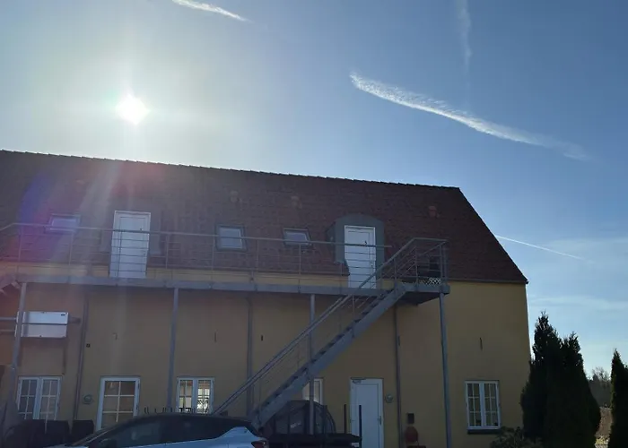 Gammel Løgten Strandkro